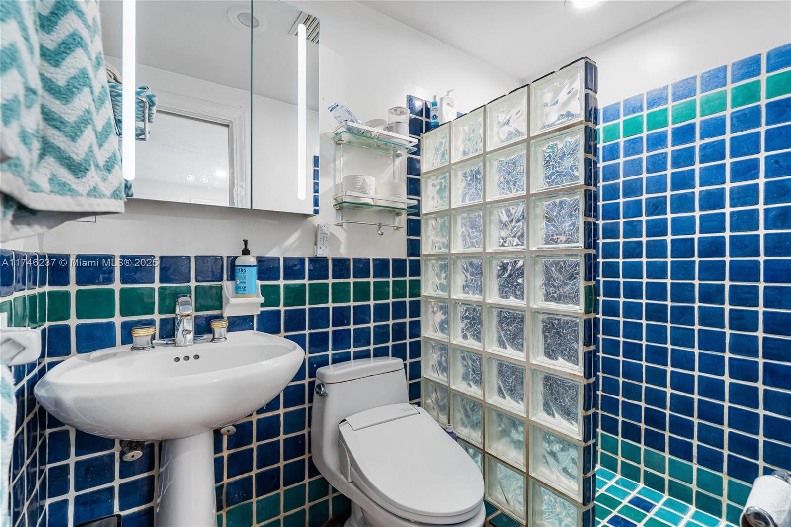 4421 Post Ave Miami Beach, FL 33140