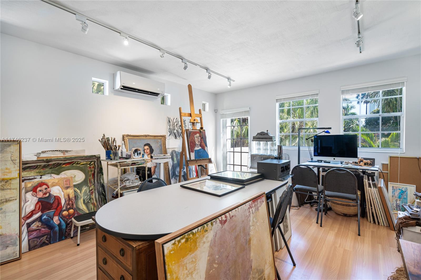 4421 Post Ave Miami Beach, FL 33140