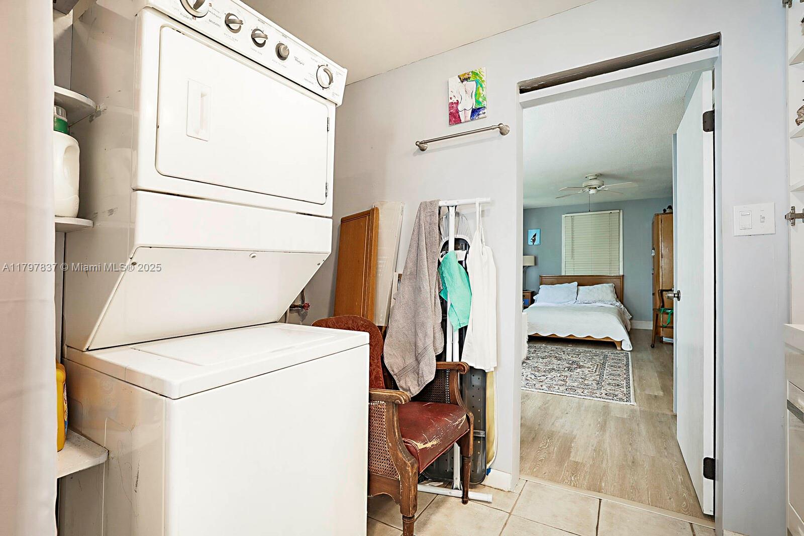 602 S Caloosahatchee Ave Jupiter, FL 33458