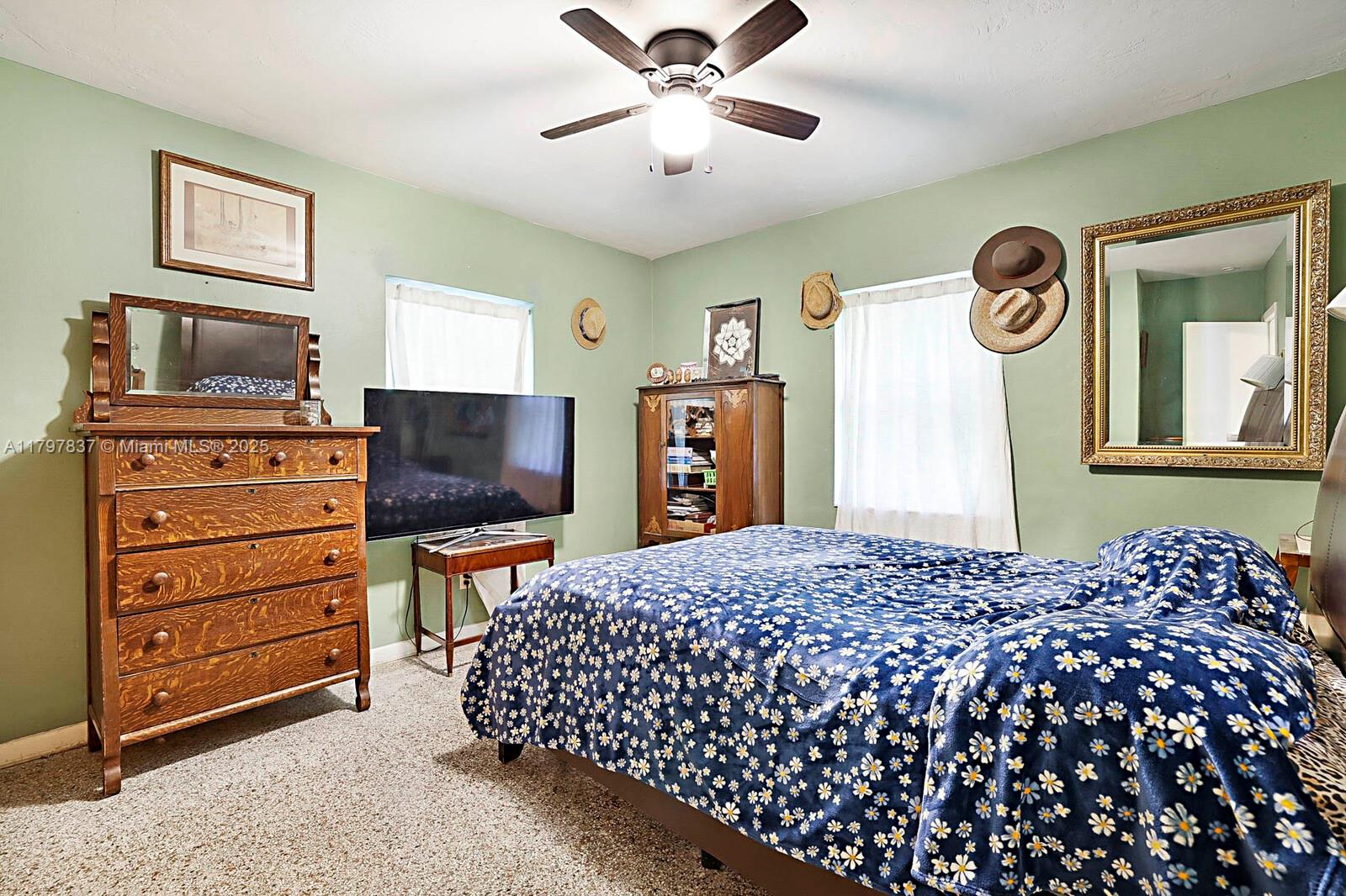 602 S Caloosahatchee Ave Jupiter, FL 33458