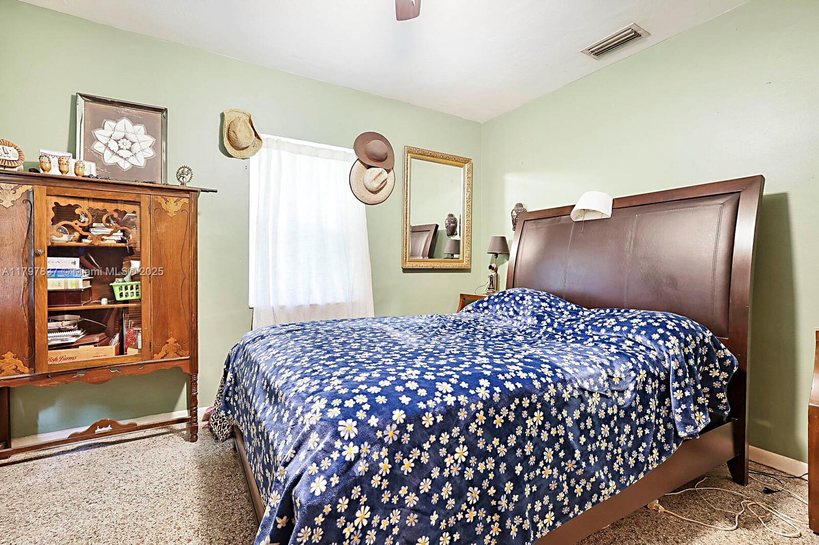 602 S Caloosahatchee Ave Jupiter, FL 33458