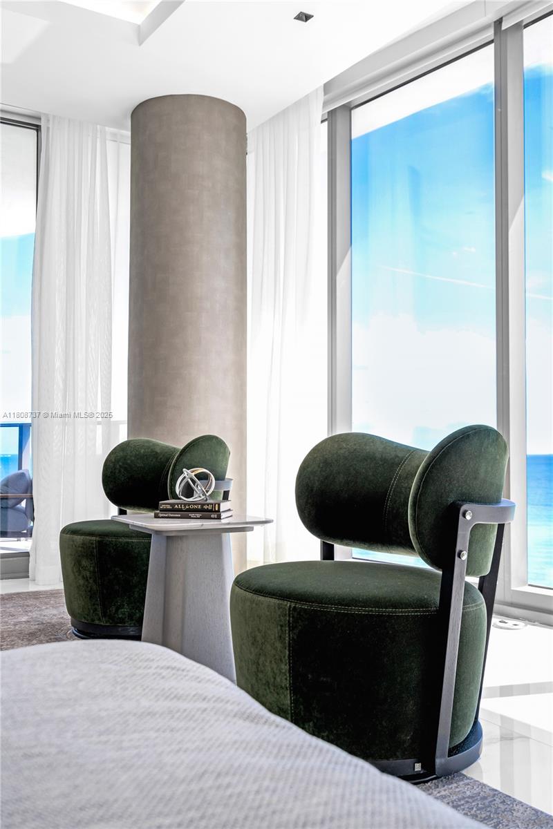image Ritz Carlton Residence17
