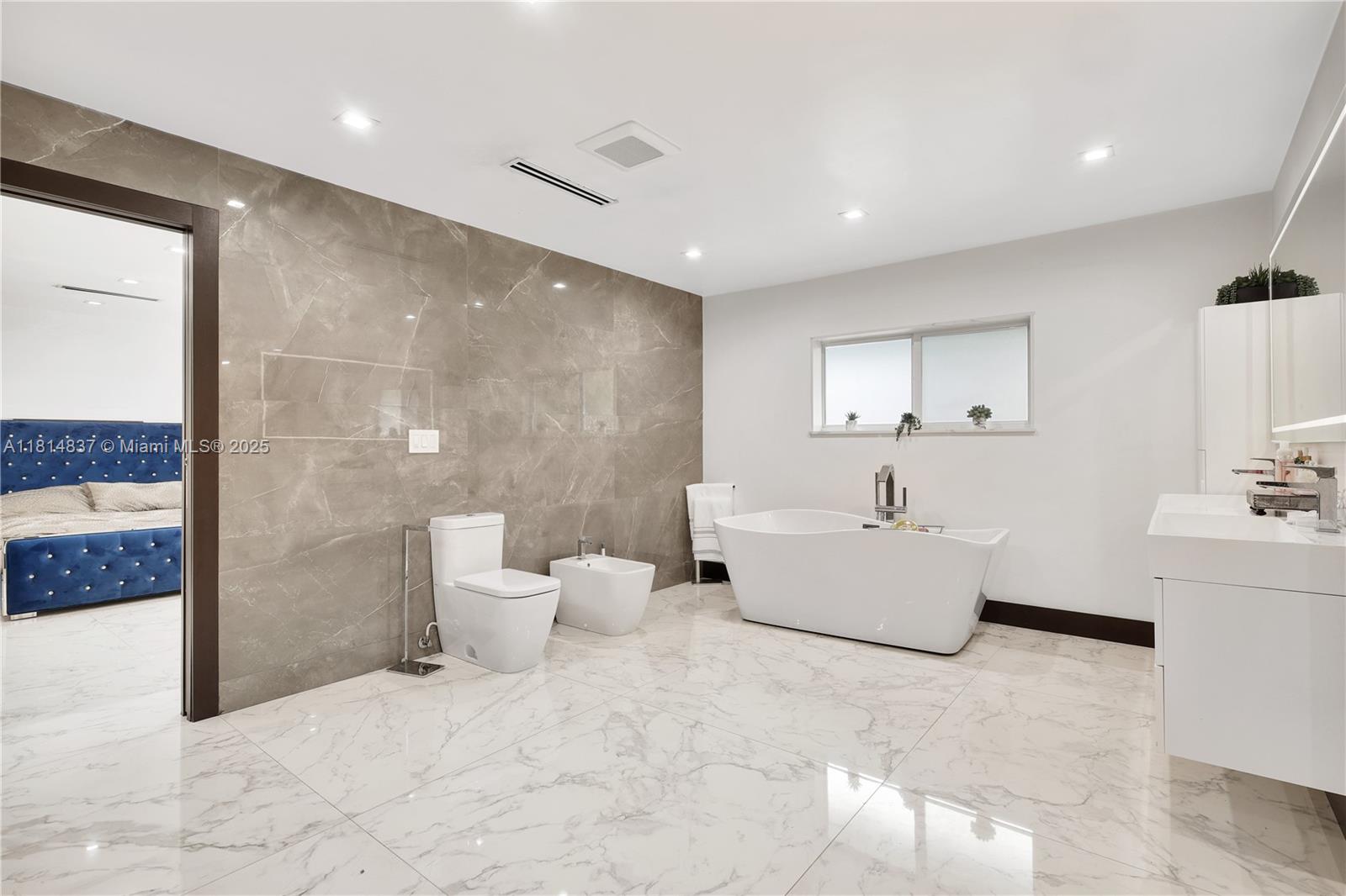 2840 SW 128th Ave Miami, FL 33175