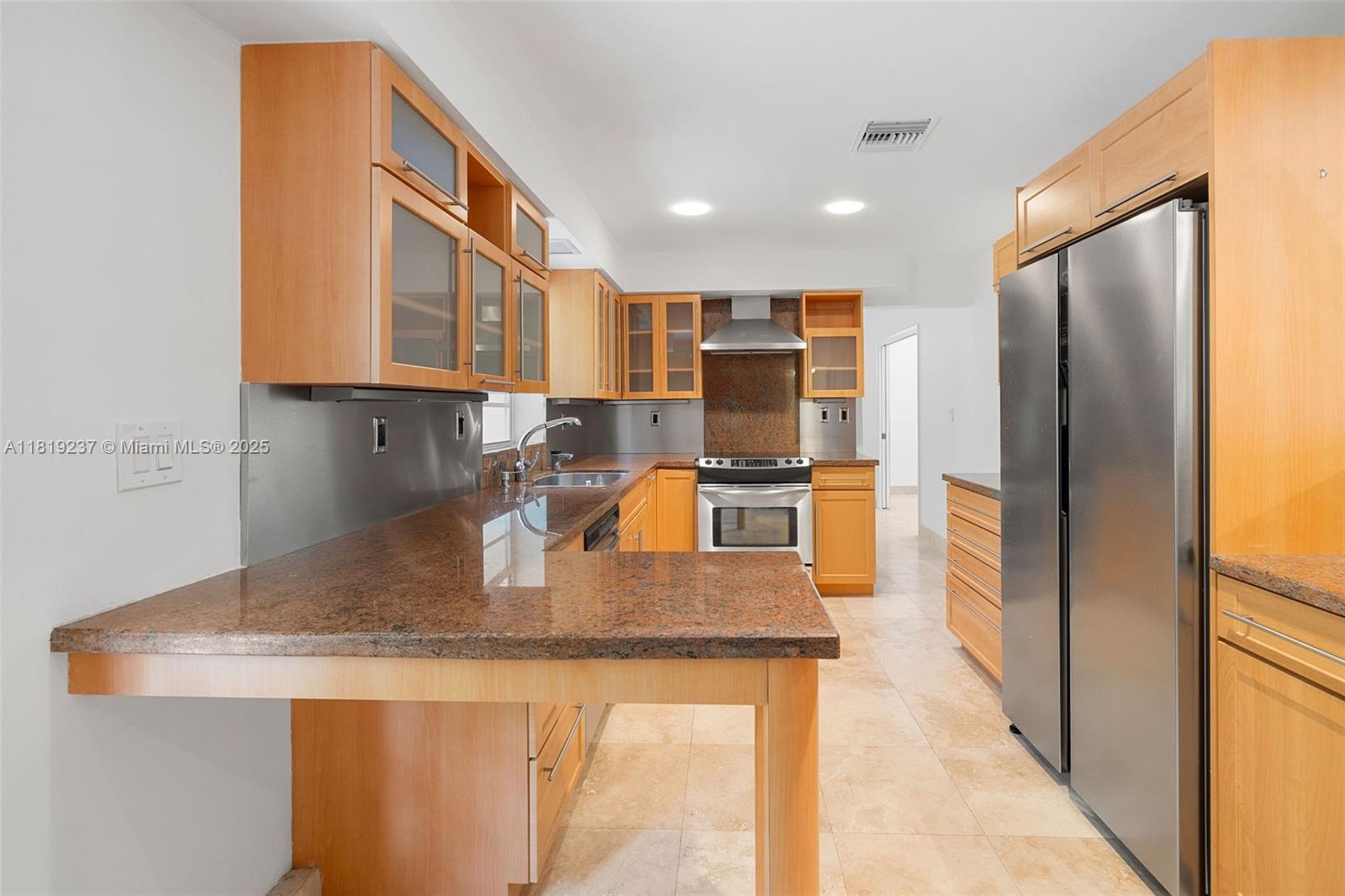 564 Golden Bch Dr Golden Beach, FL 33160