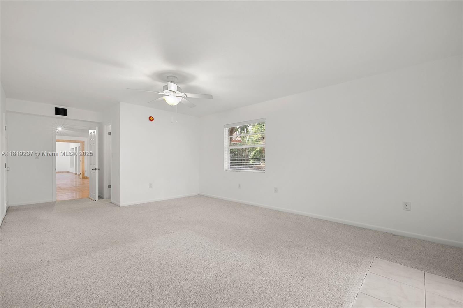 564 Golden Bch Dr Golden Beach, FL 33160