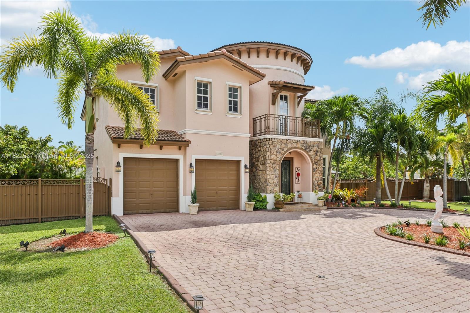 13006 SW 196th St,Miami, FL 33177