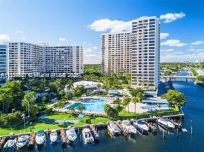 2500 Parkview Dr #405