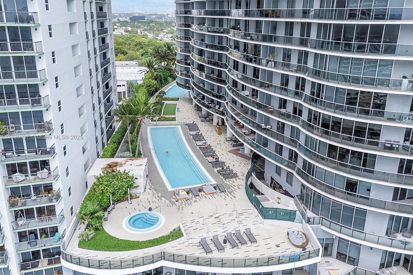 image Aria On The Bay Condo16