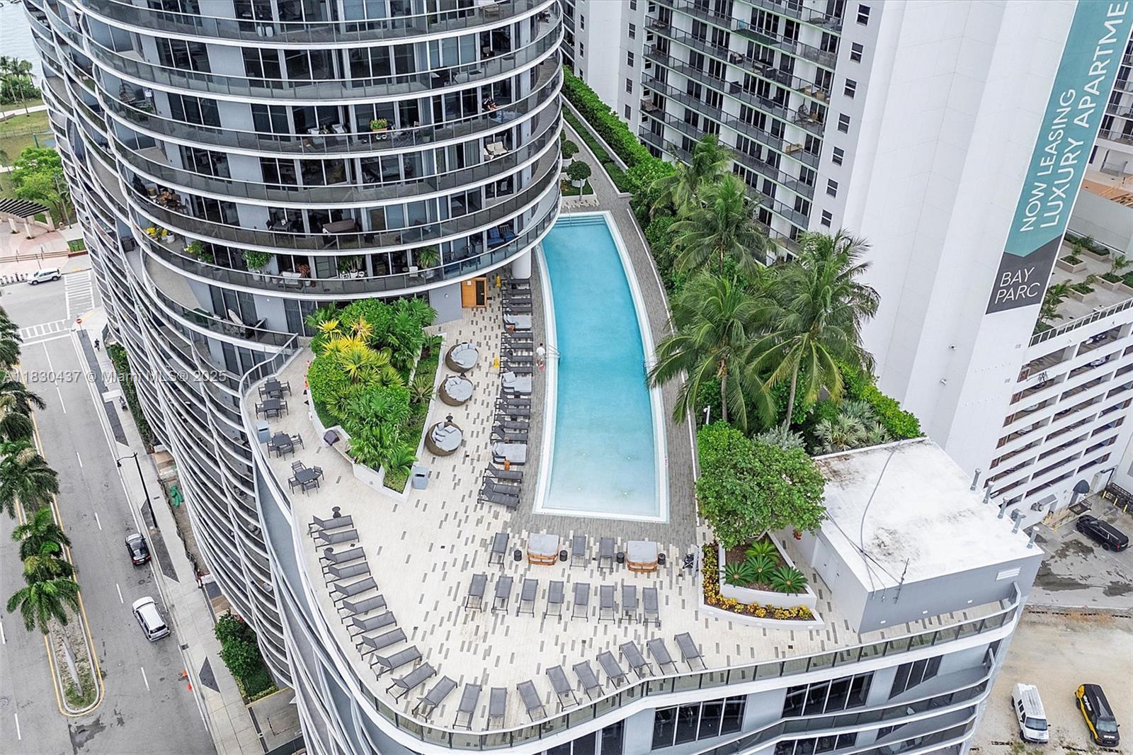 image Aria On The Bay Condo30