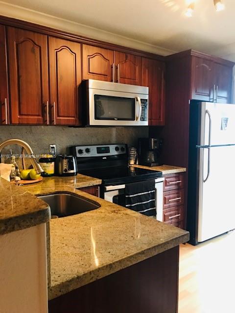 2575 SW 27th Ave #507,Miami, FL 33133