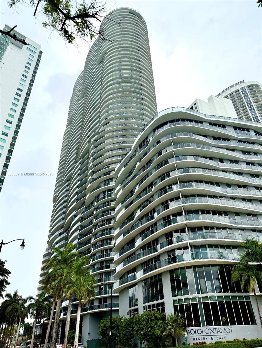 image Aria On The Bay45