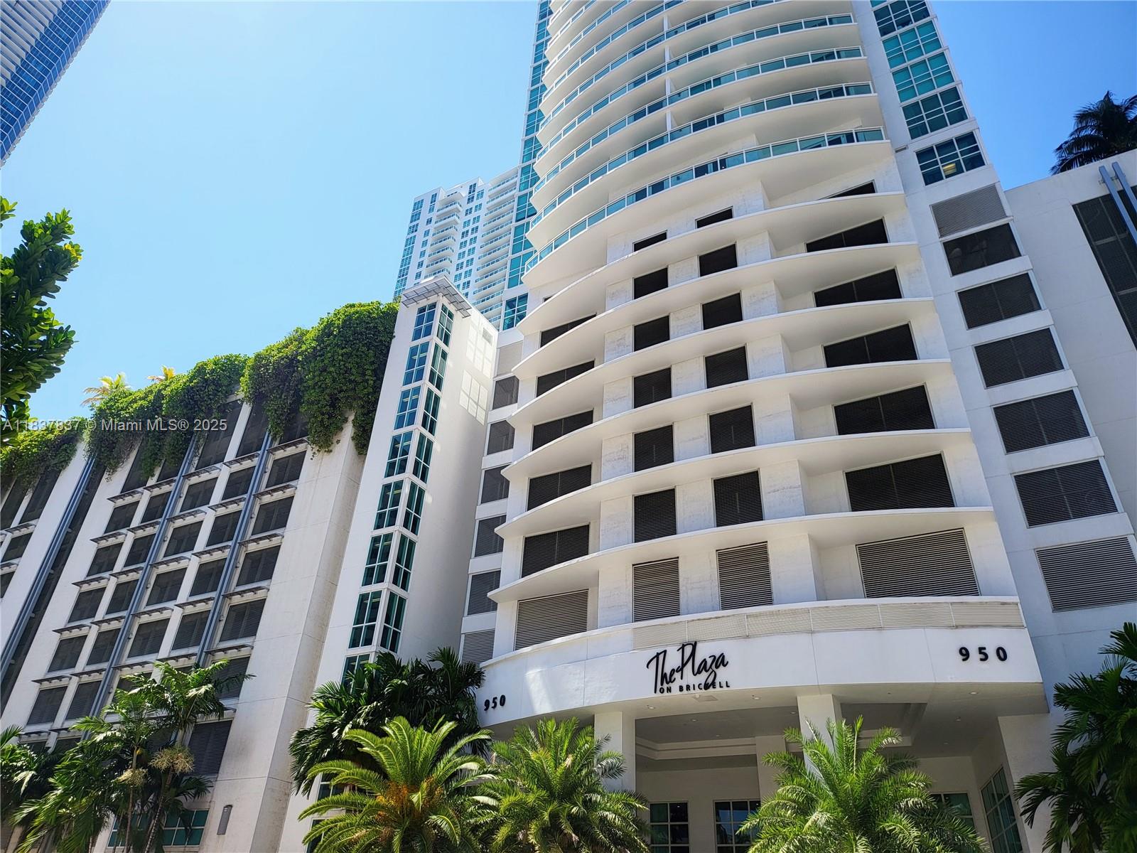 950 Brickell Bay Dr #2605
