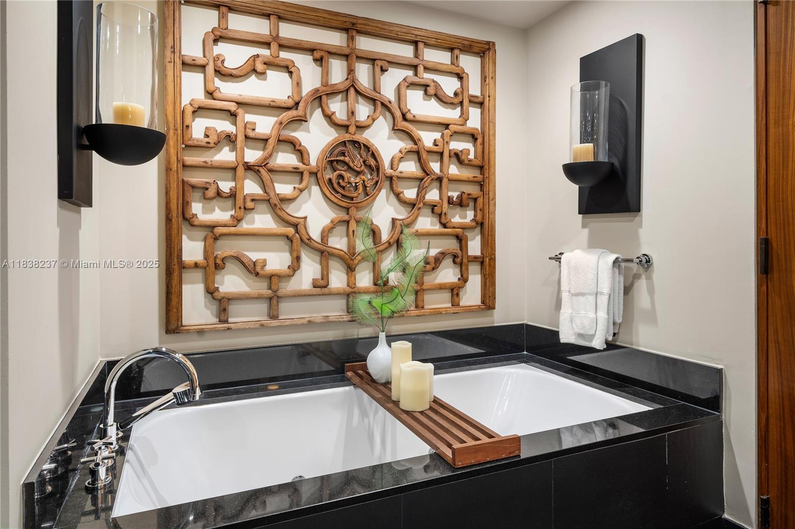 image The Setai Residences13