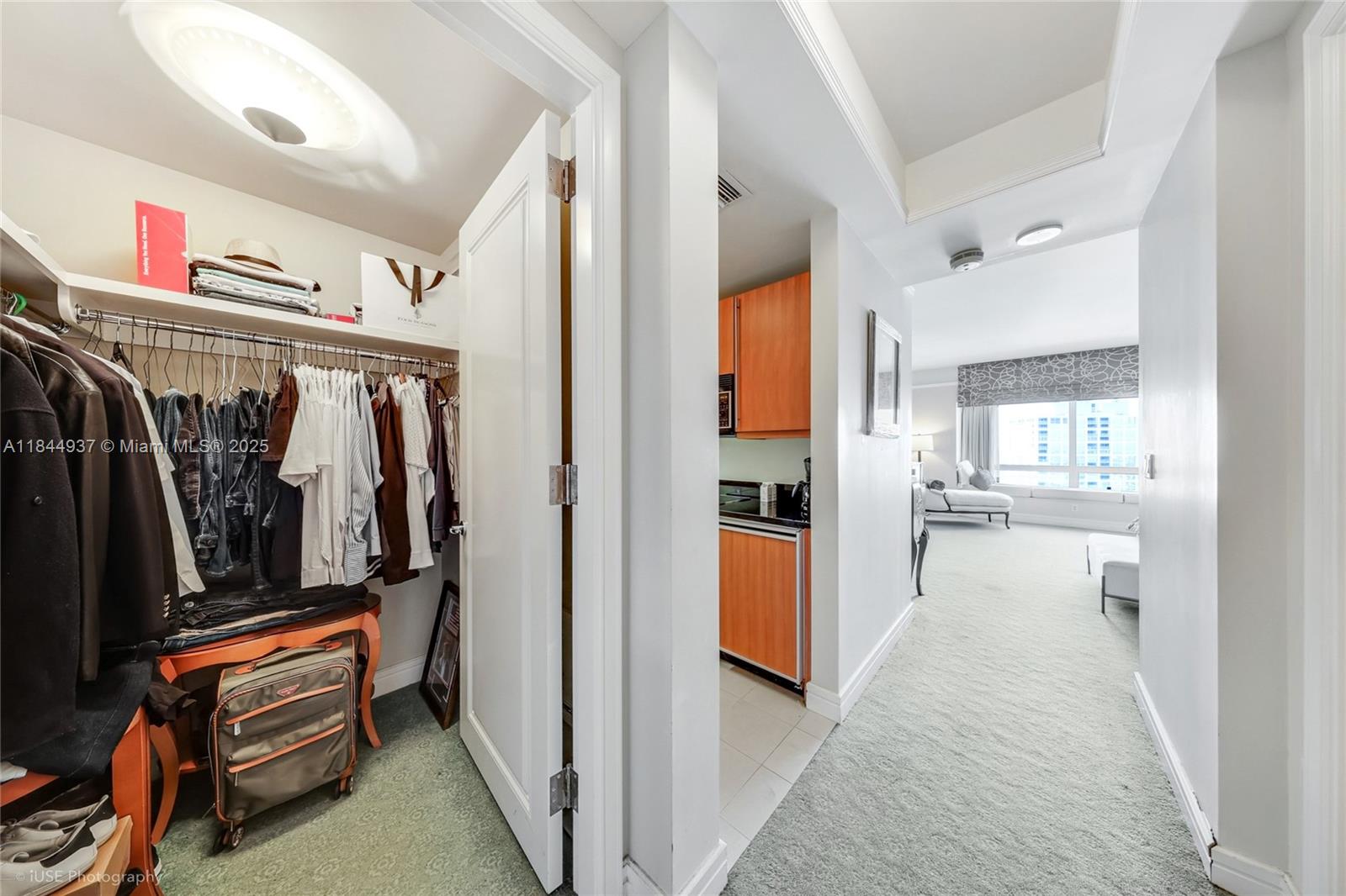 1435 Brickell Ave #3005 Miami, FL 33131