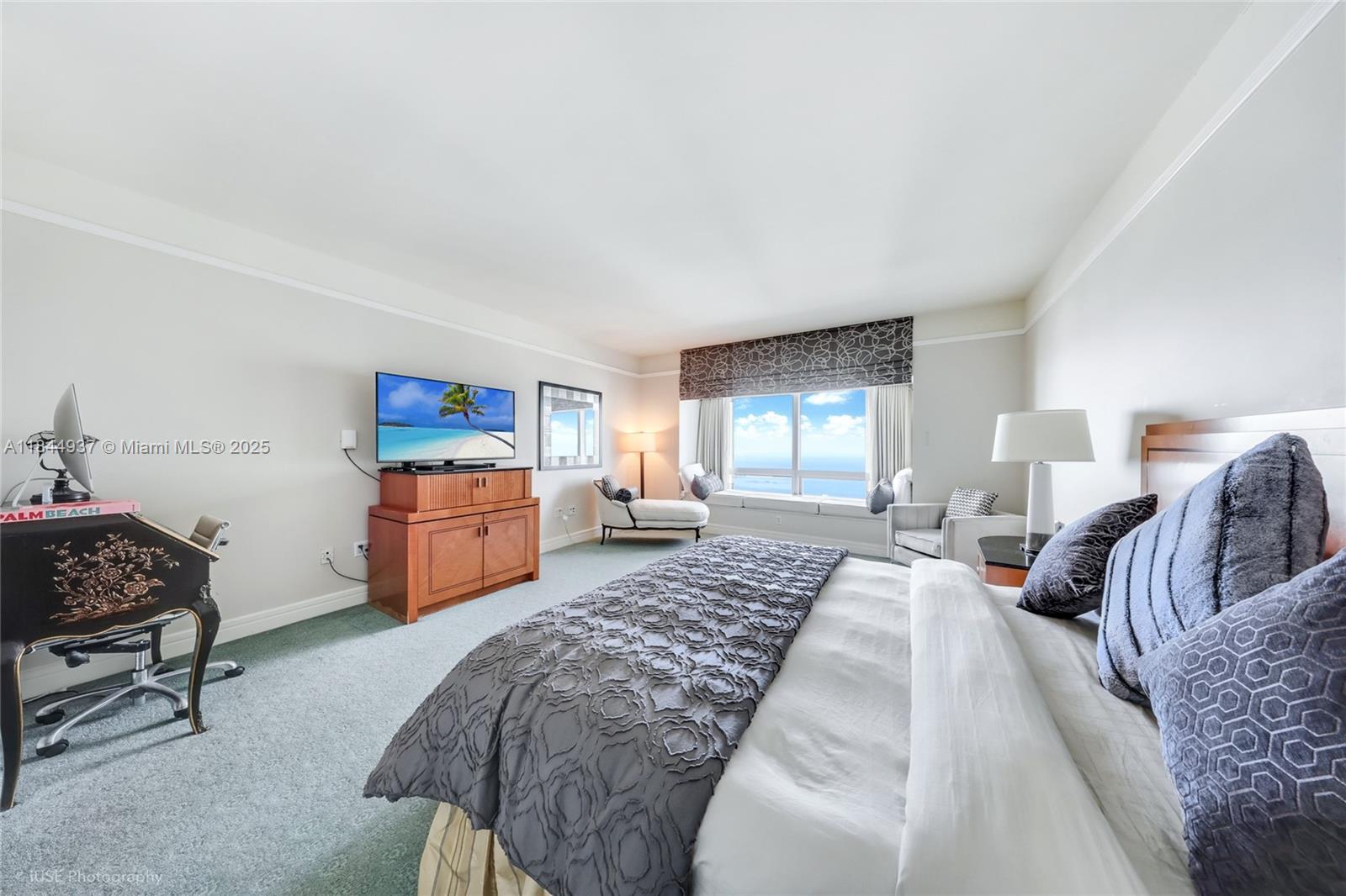 1435 Brickell Ave #3005 Miami, FL 33131