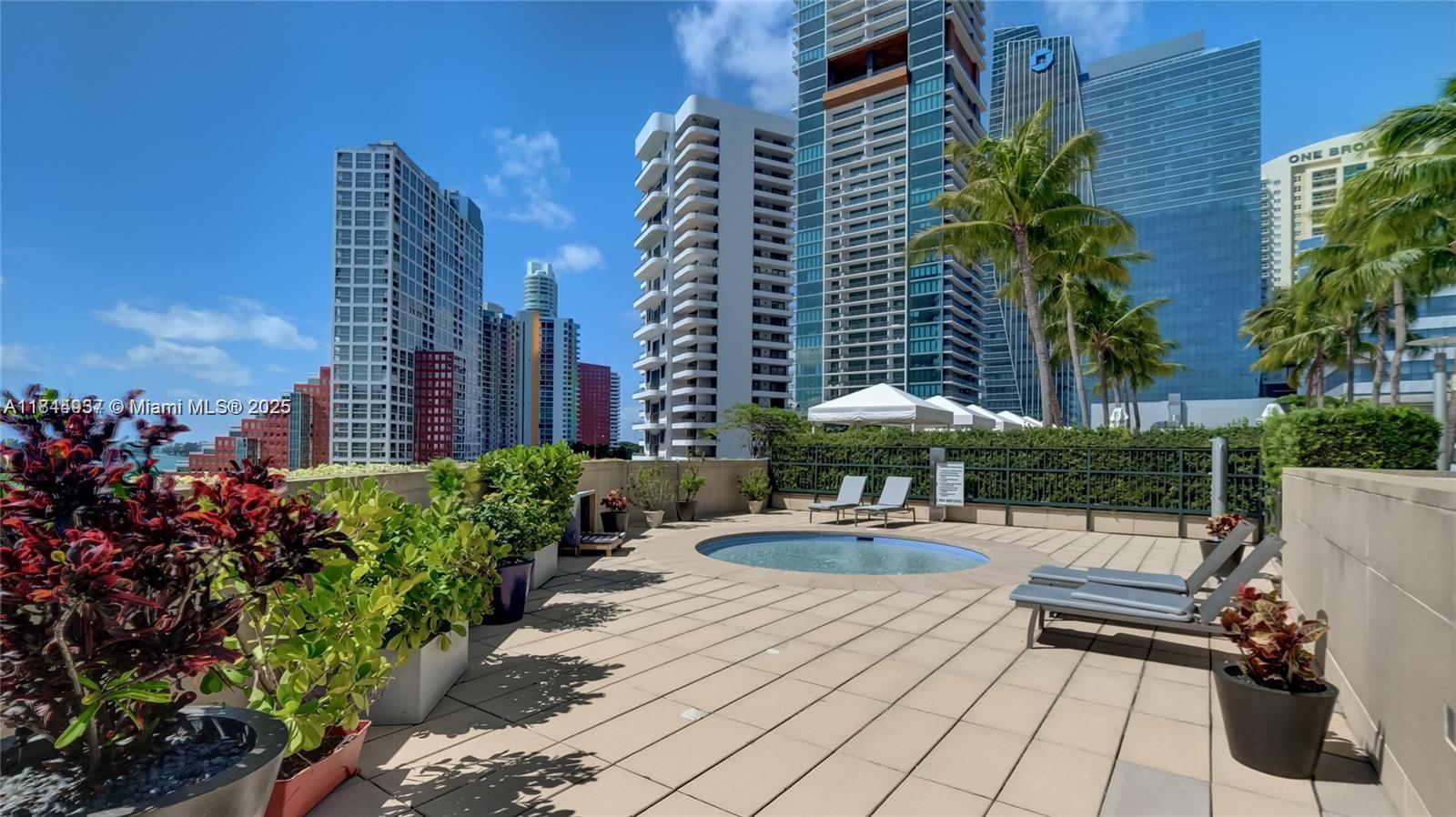 1435 Brickell Ave #3005 Miami, FL 33131