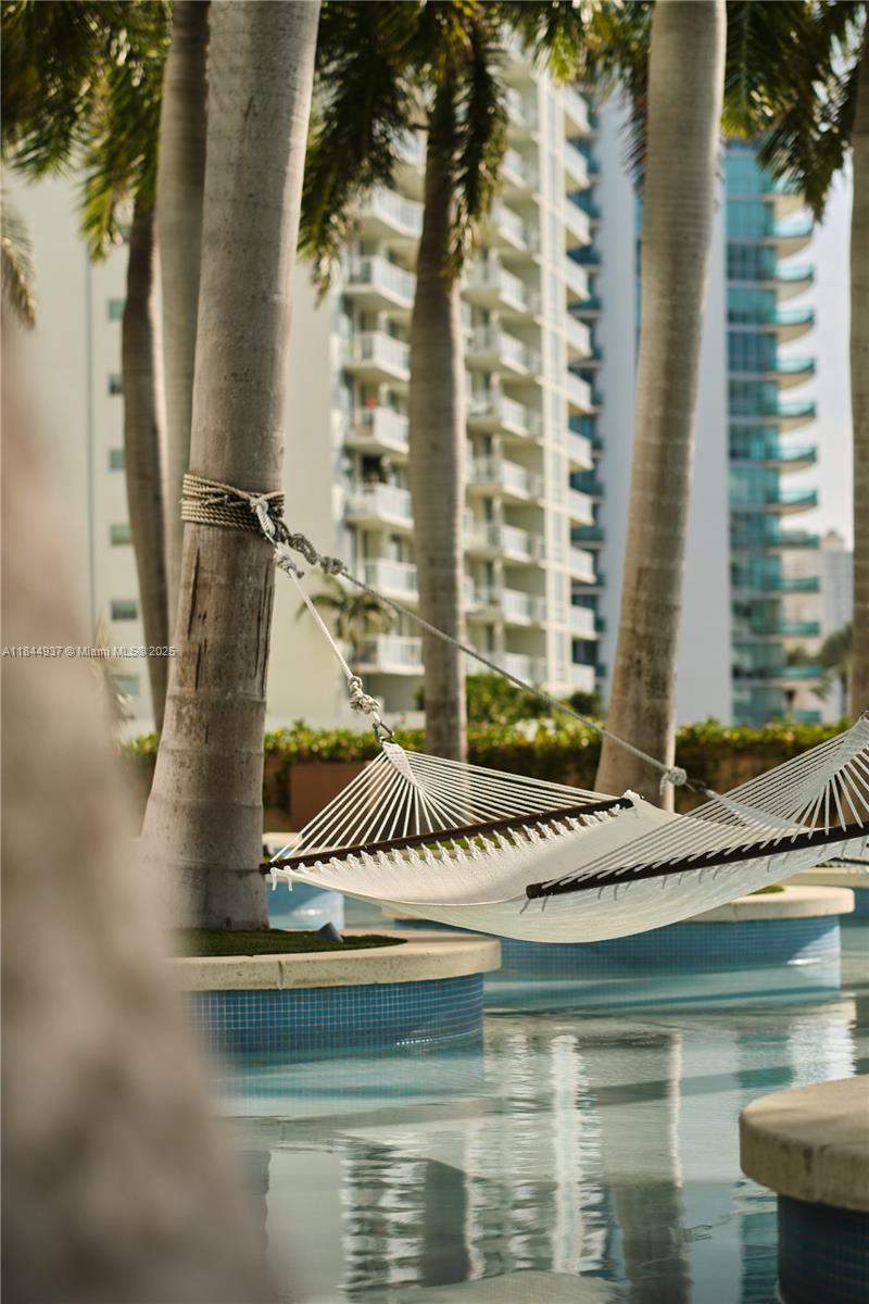 1435 Brickell Ave #3005 Miami, FL 33131