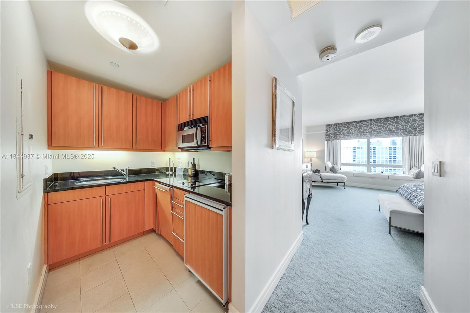 1435 Brickell Ave #3005 Miami, FL 33131