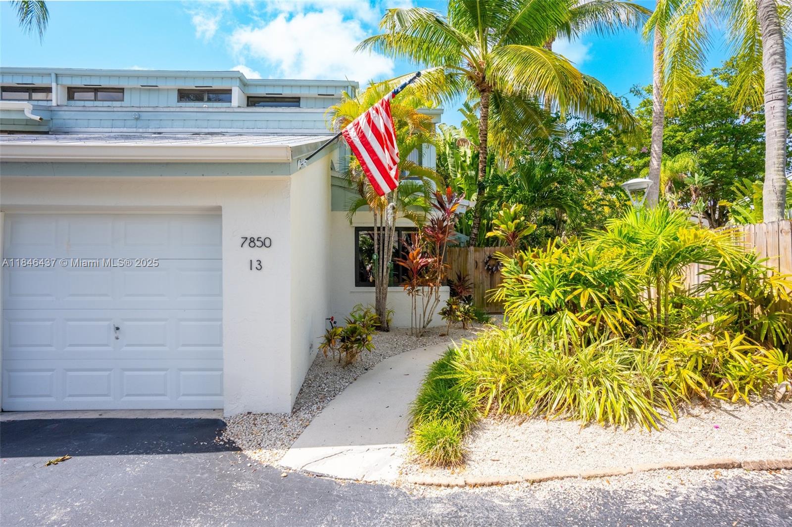 7850 SW 86th St #13,Miami, FL 33143