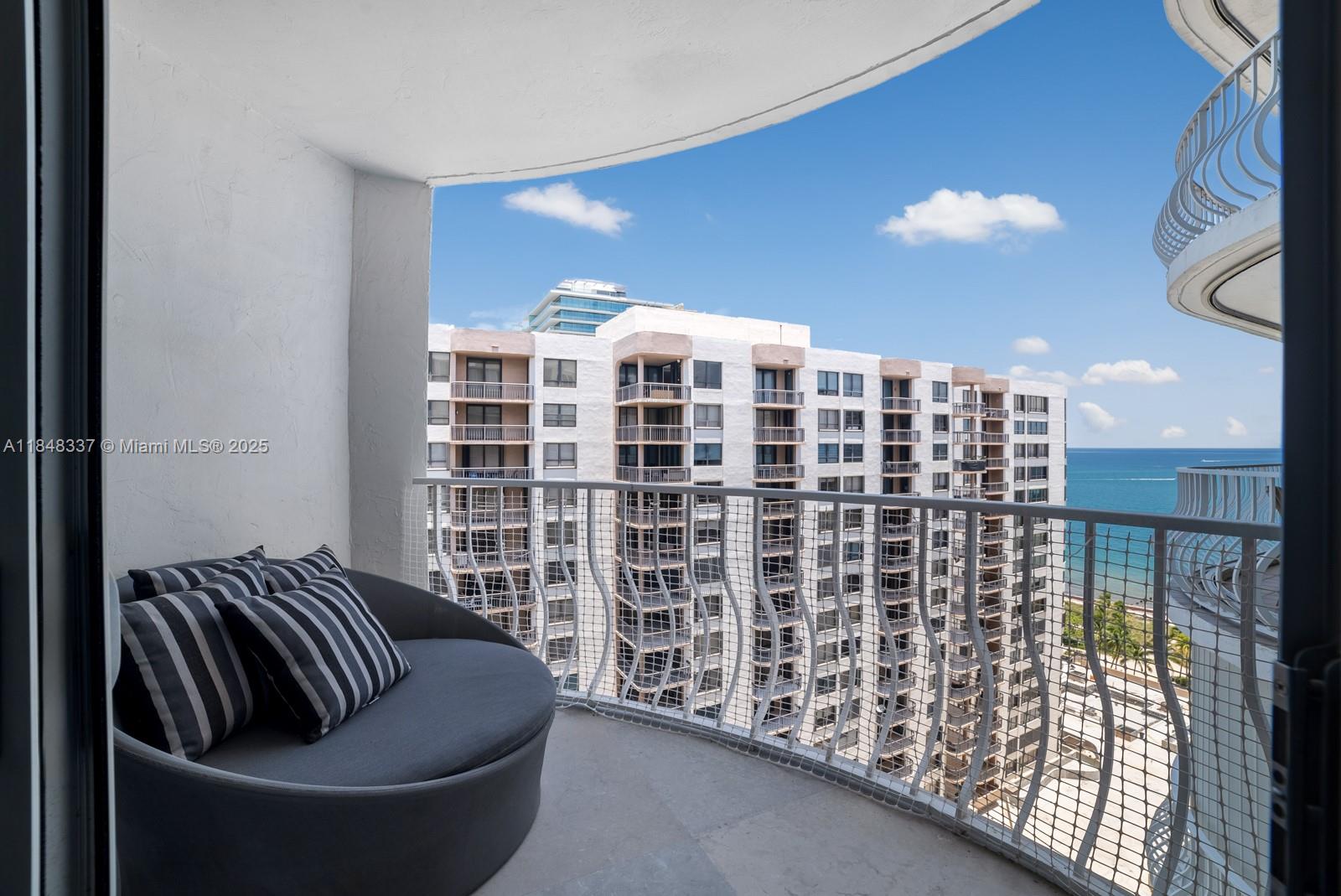 image Bal Harbour 10127