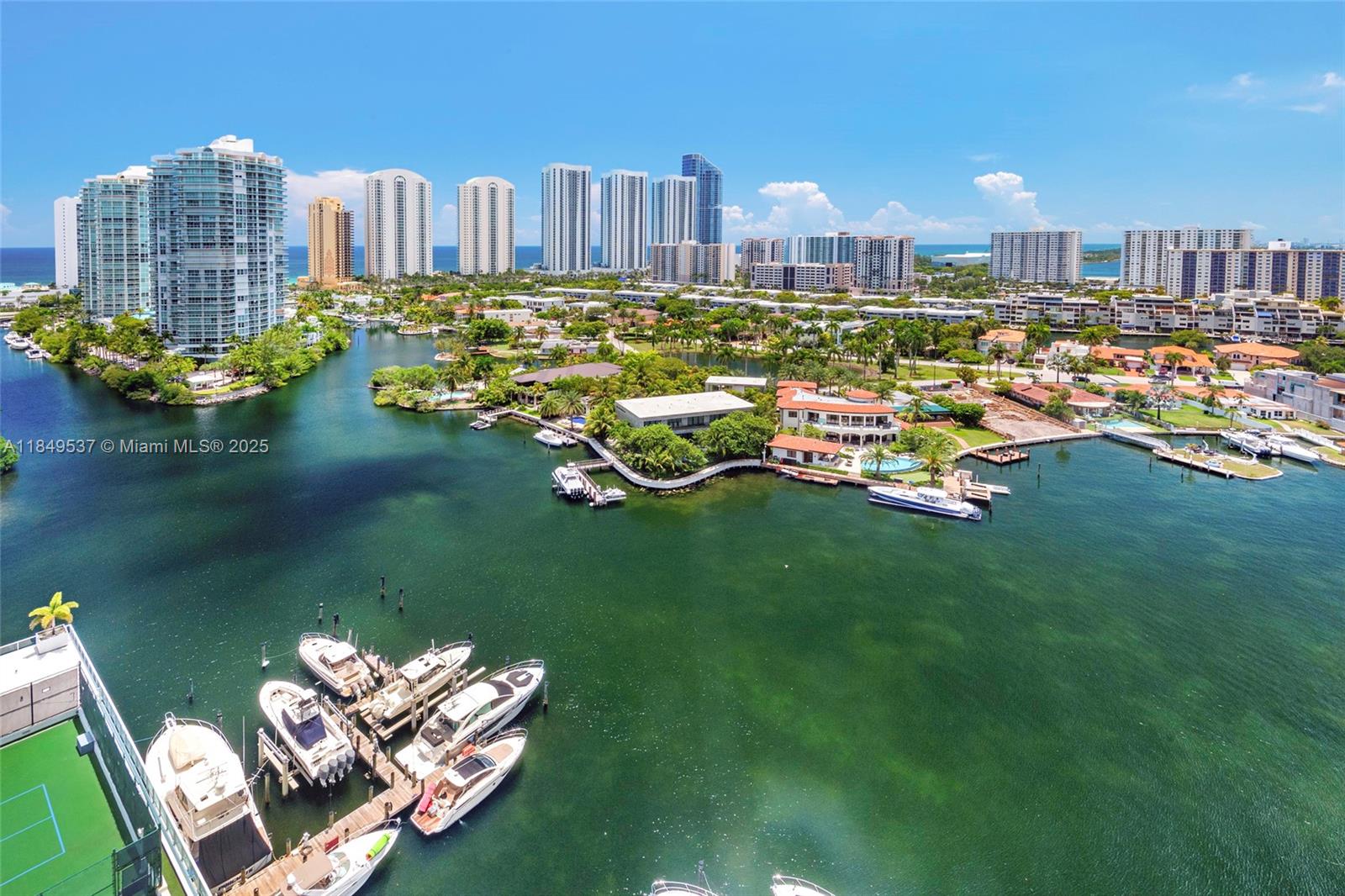 image 400 Sunny Isles Condo8
