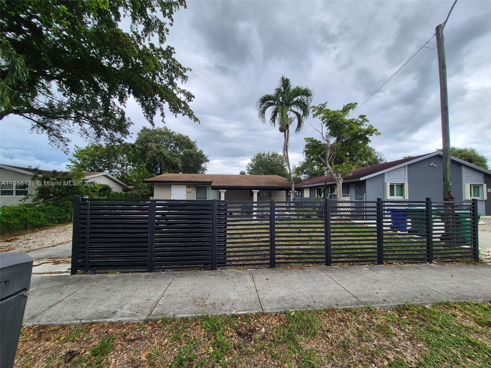 2831 NW 14th Ct