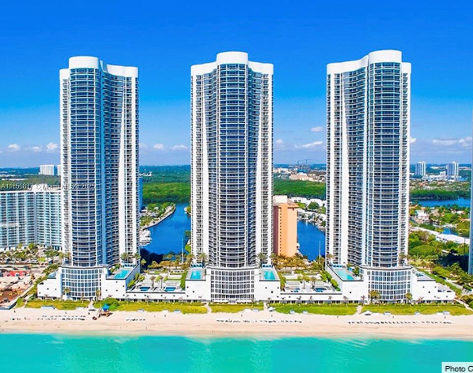 15811 Collins Ave #2805
