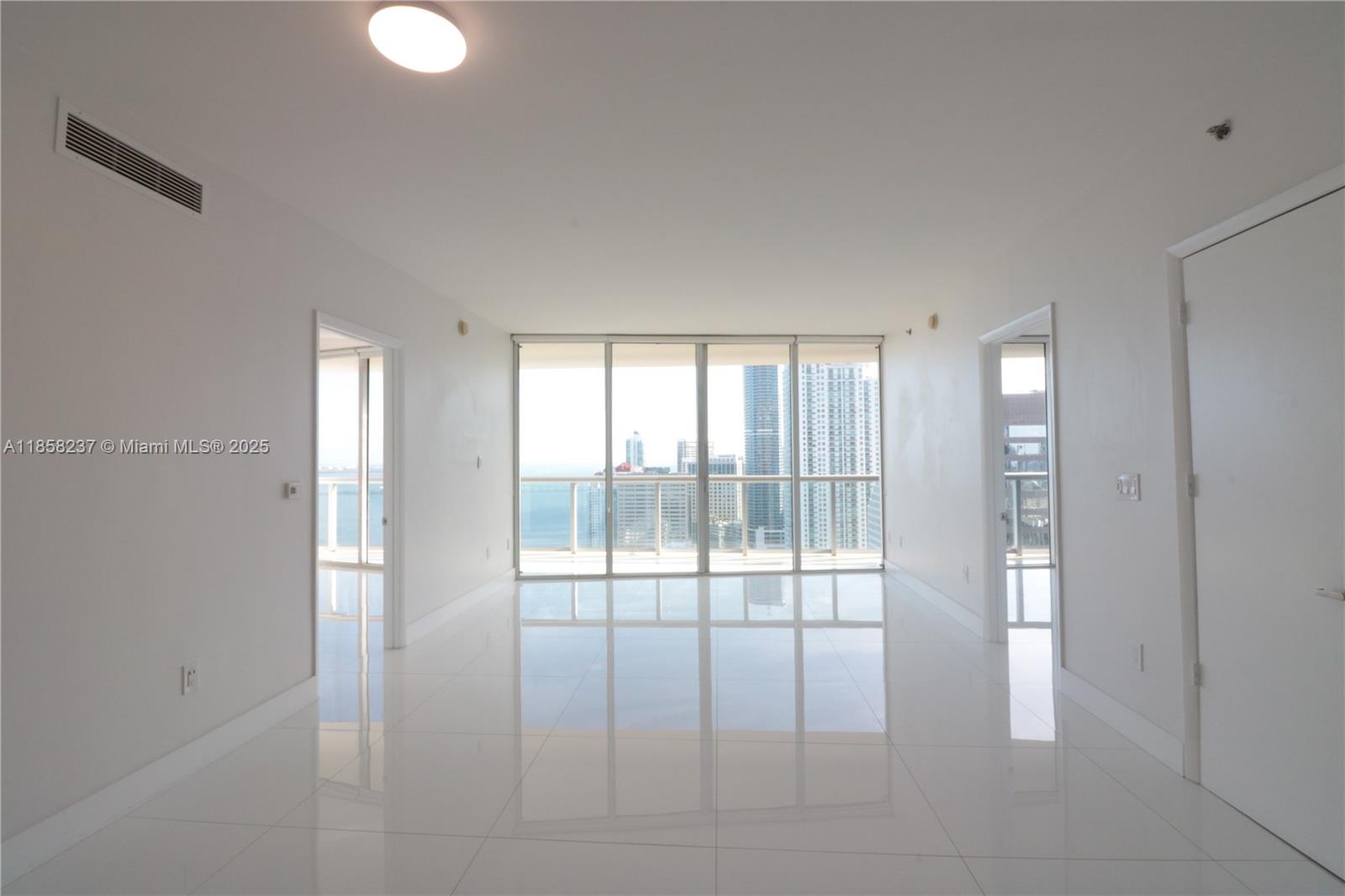 495 Brickell Ave #4005