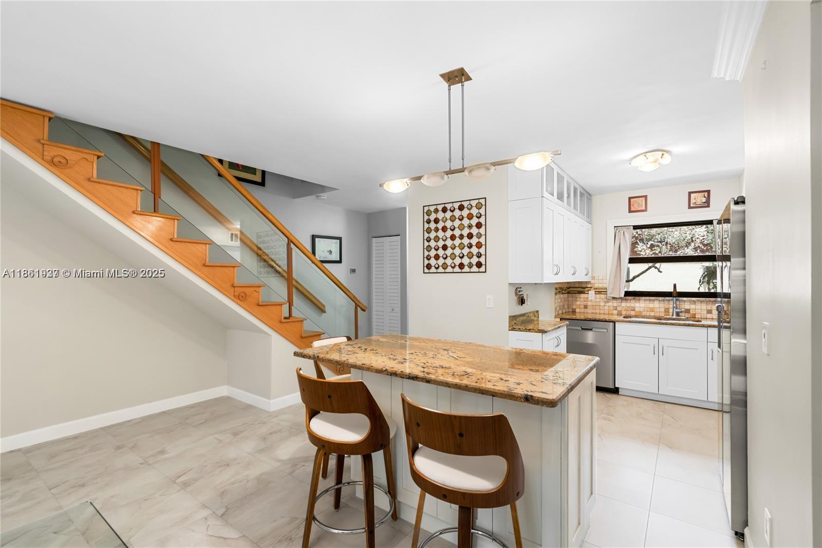 2159 N 14th Ave