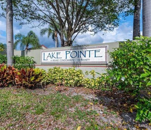 212 Lake Pointe Dr #112