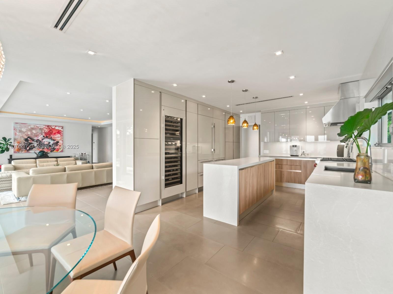 9301 N Bayshore Dr Miami Shores, FL 33138 9301 N Bayshore Dr Miami Shores, FL 33138