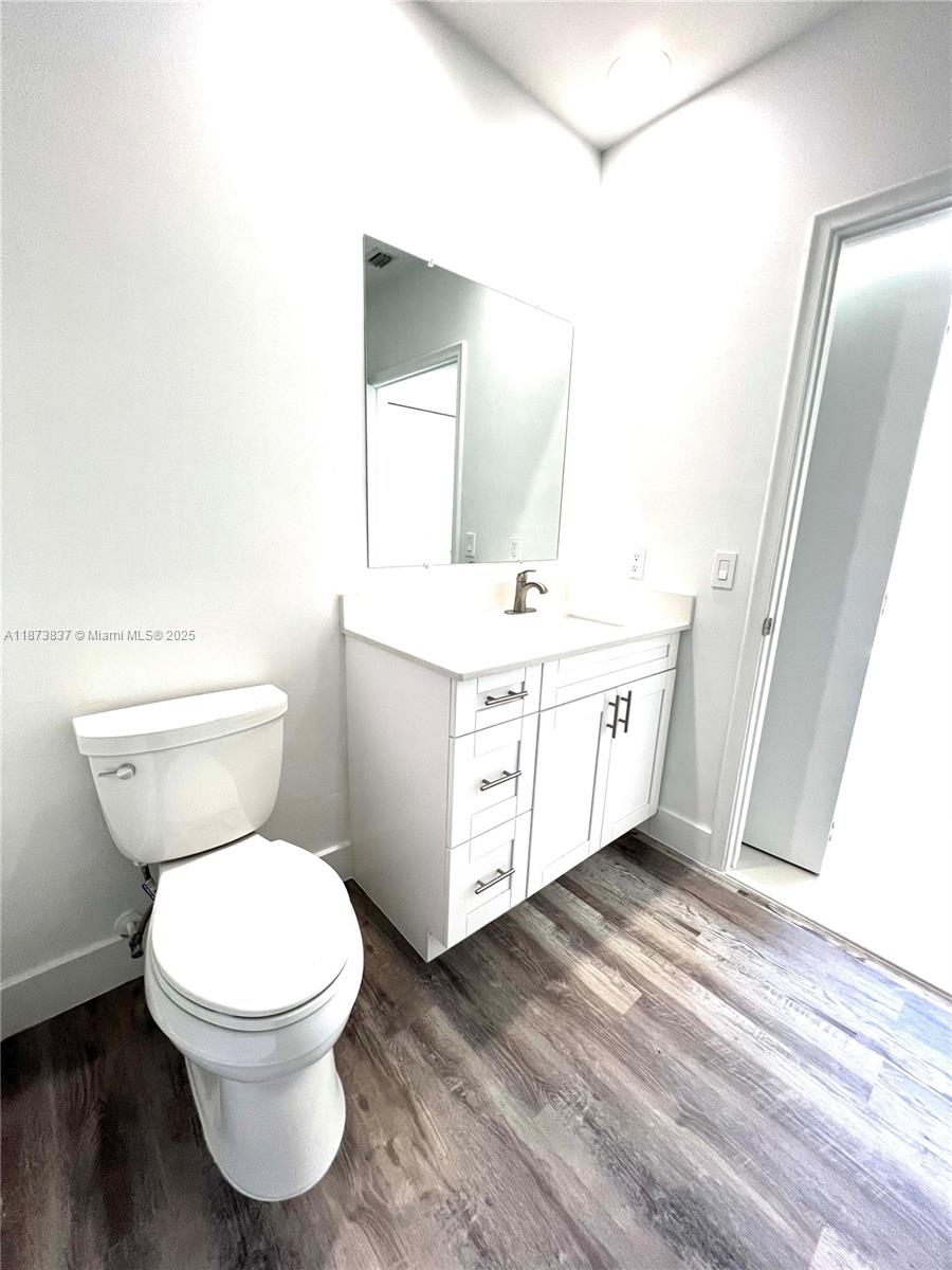 image Venture At Aventura West20