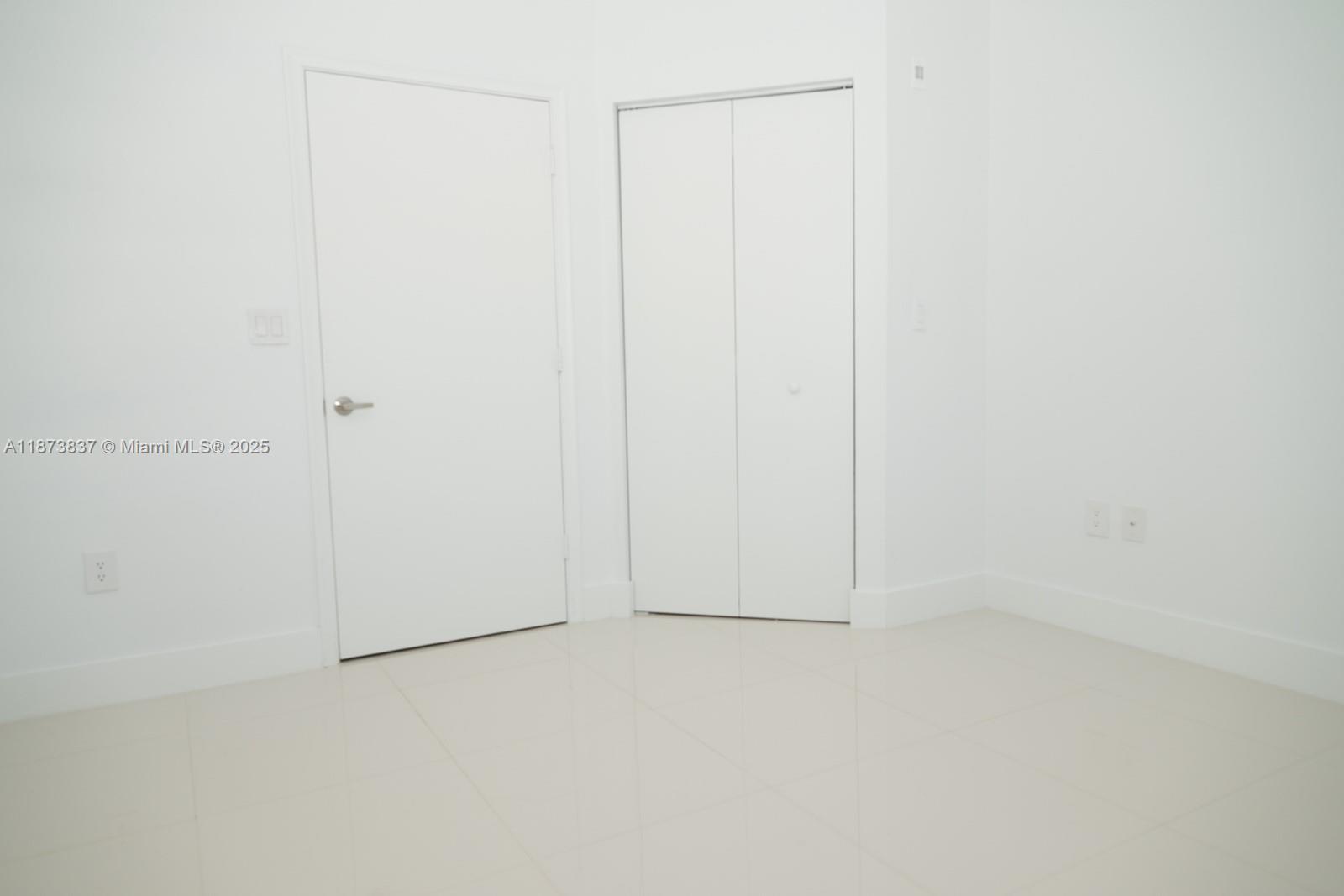 image Venture At Aventura West27