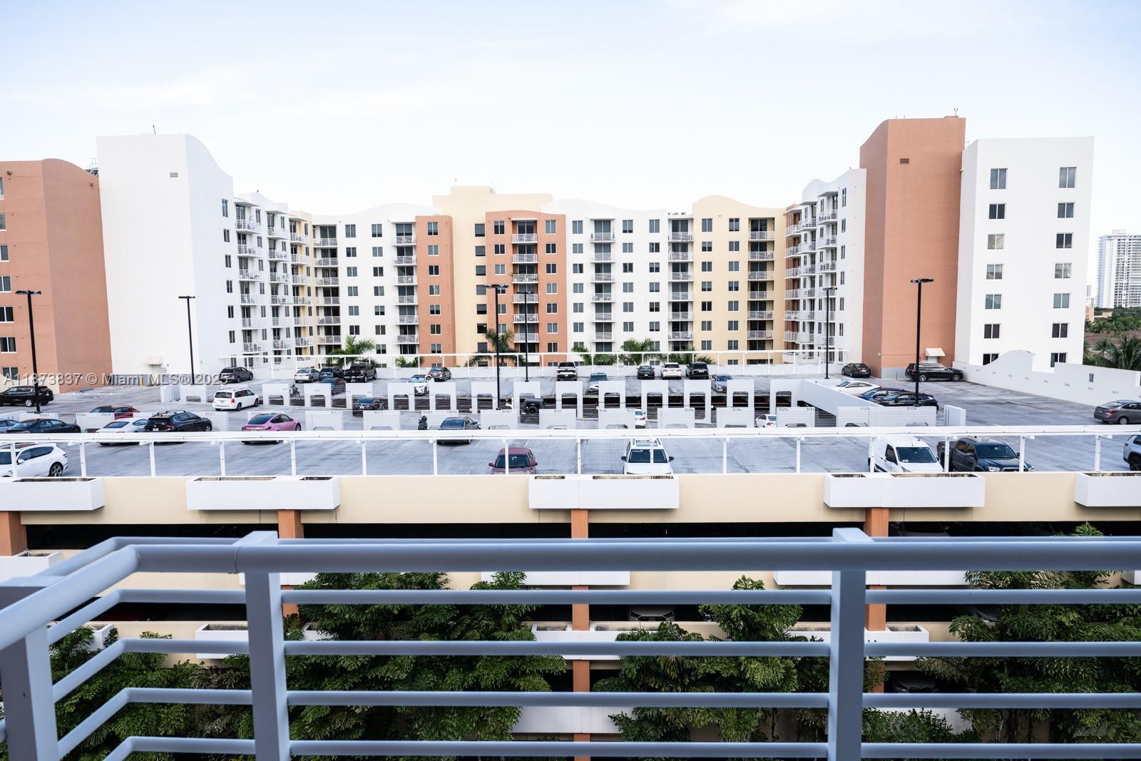image Venture At Aventura West37