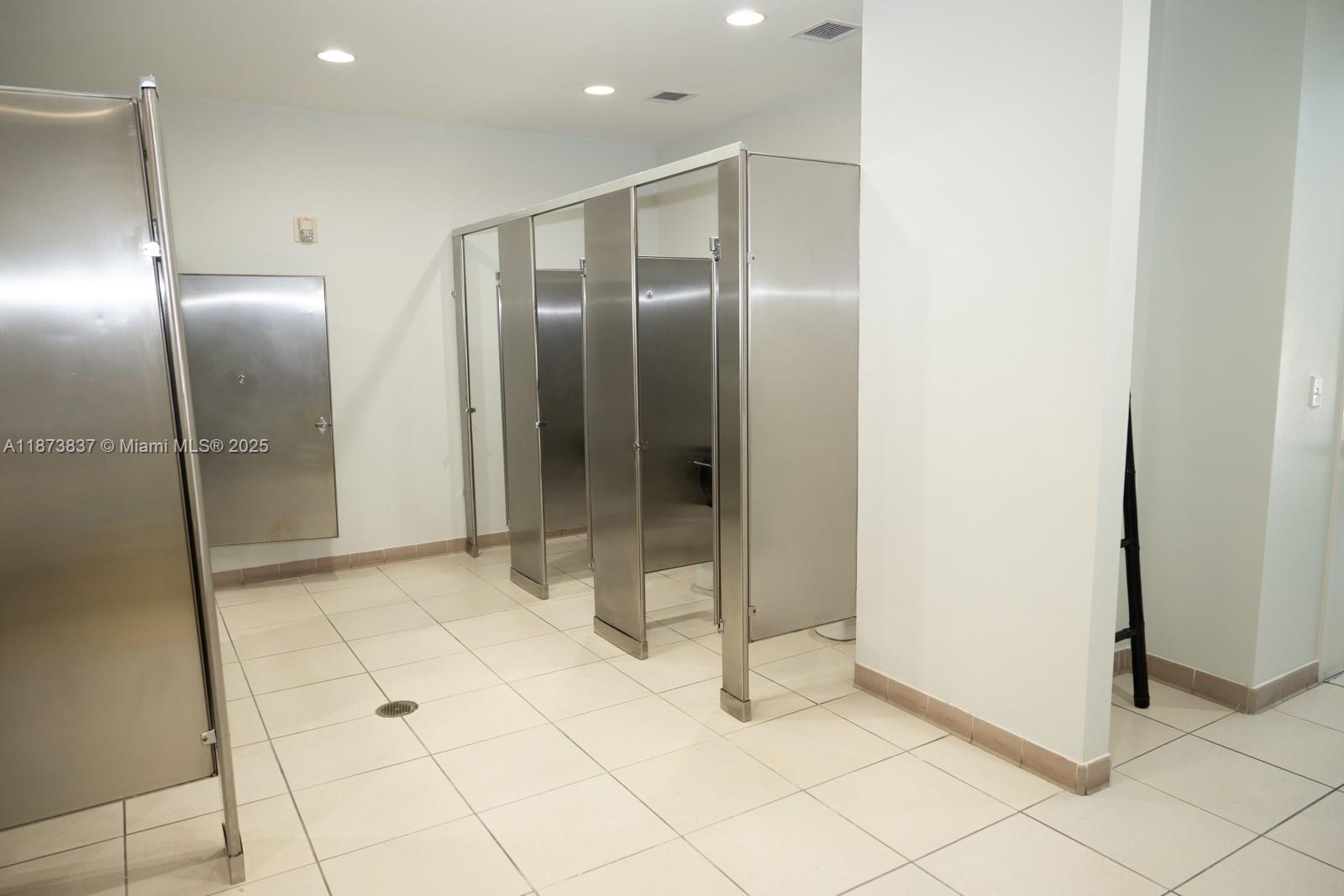 image Venture At Aventura West73