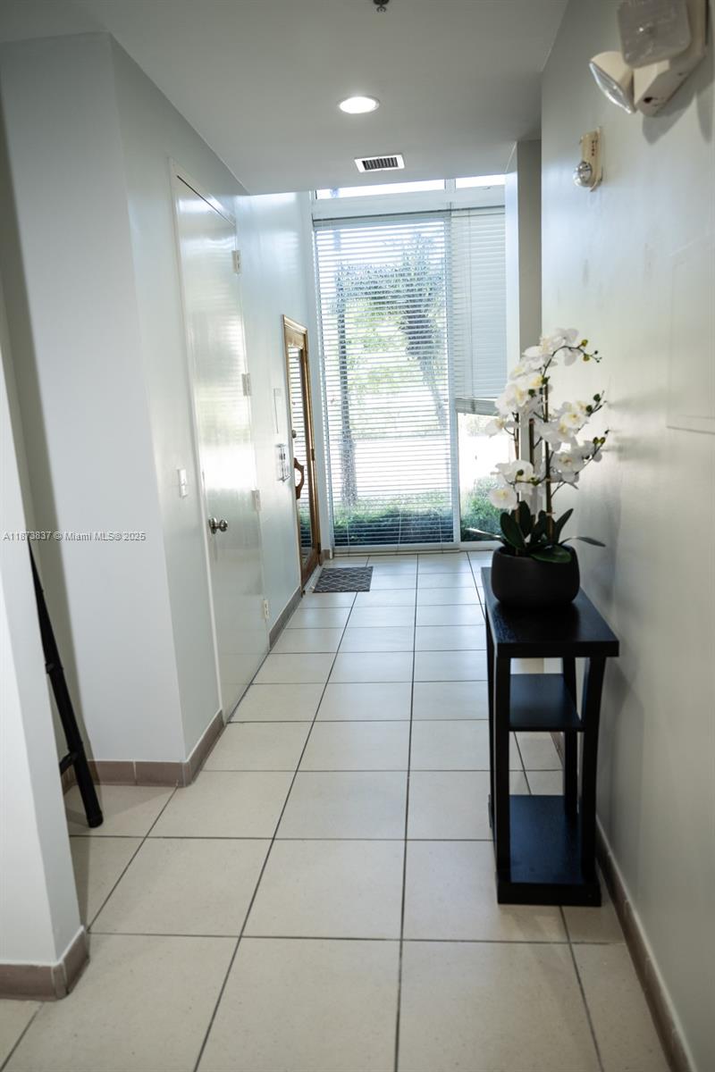 image Venture At Aventura West75