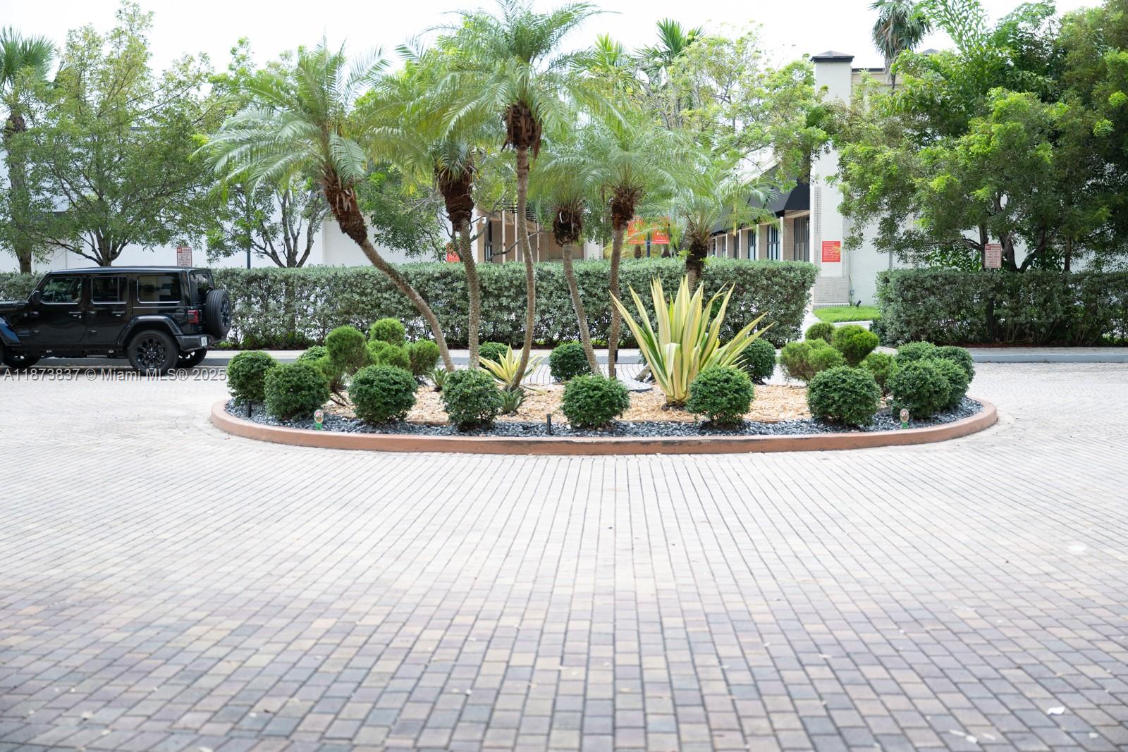 image Venture At Aventura West91