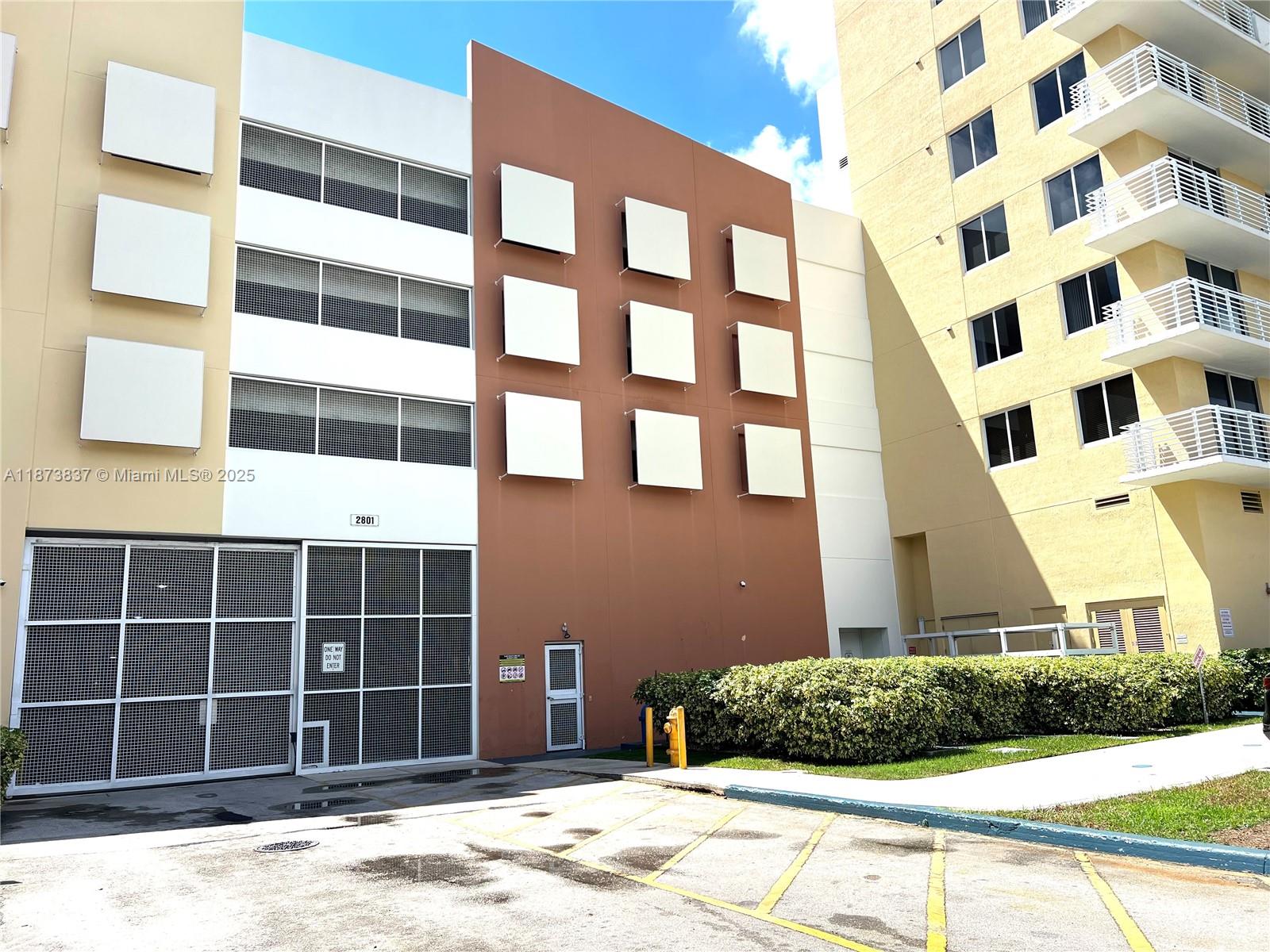 image Venture At Aventura West92