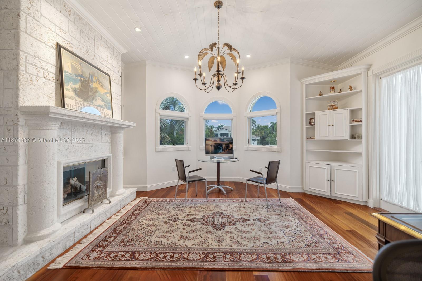 277 Veleros Ct Coral Gables, FL 33143 277 Veleros Ct Coral Gables, FL 33143