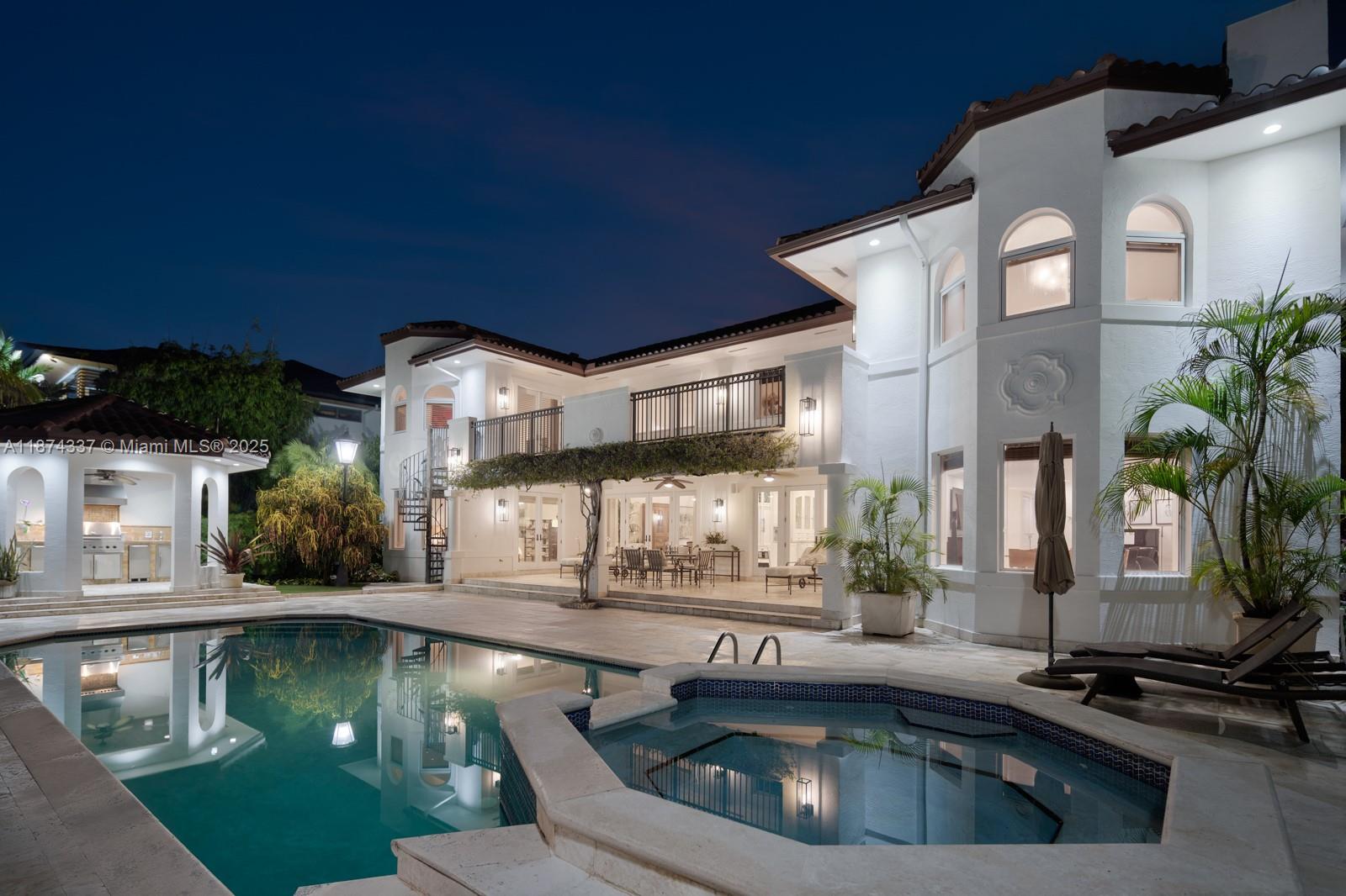 277 Veleros Ct Coral Gables, FL 33143 277 Veleros Ct Coral Gables, FL 33143