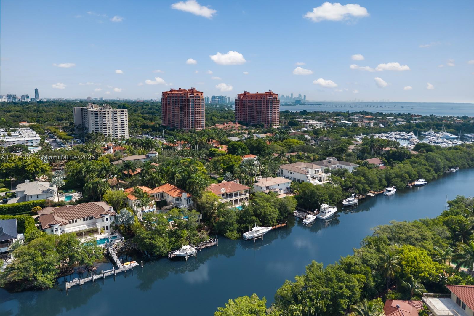 277 Veleros Ct Coral Gables, FL 33143 277 Veleros Ct Coral Gables, FL 33143