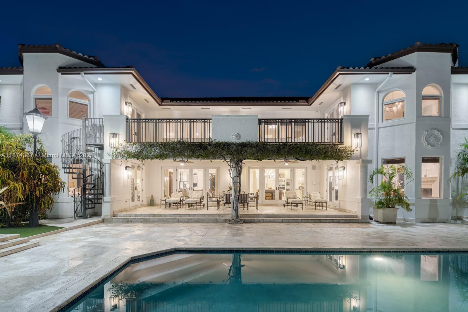 277 Veleros Ct Coral Gables, FL 33143 277 Veleros Ct Coral Gables, FL 33143