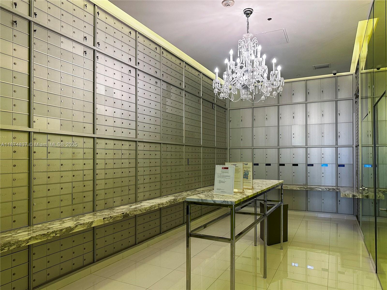 image Iconbrickell Condo No 120