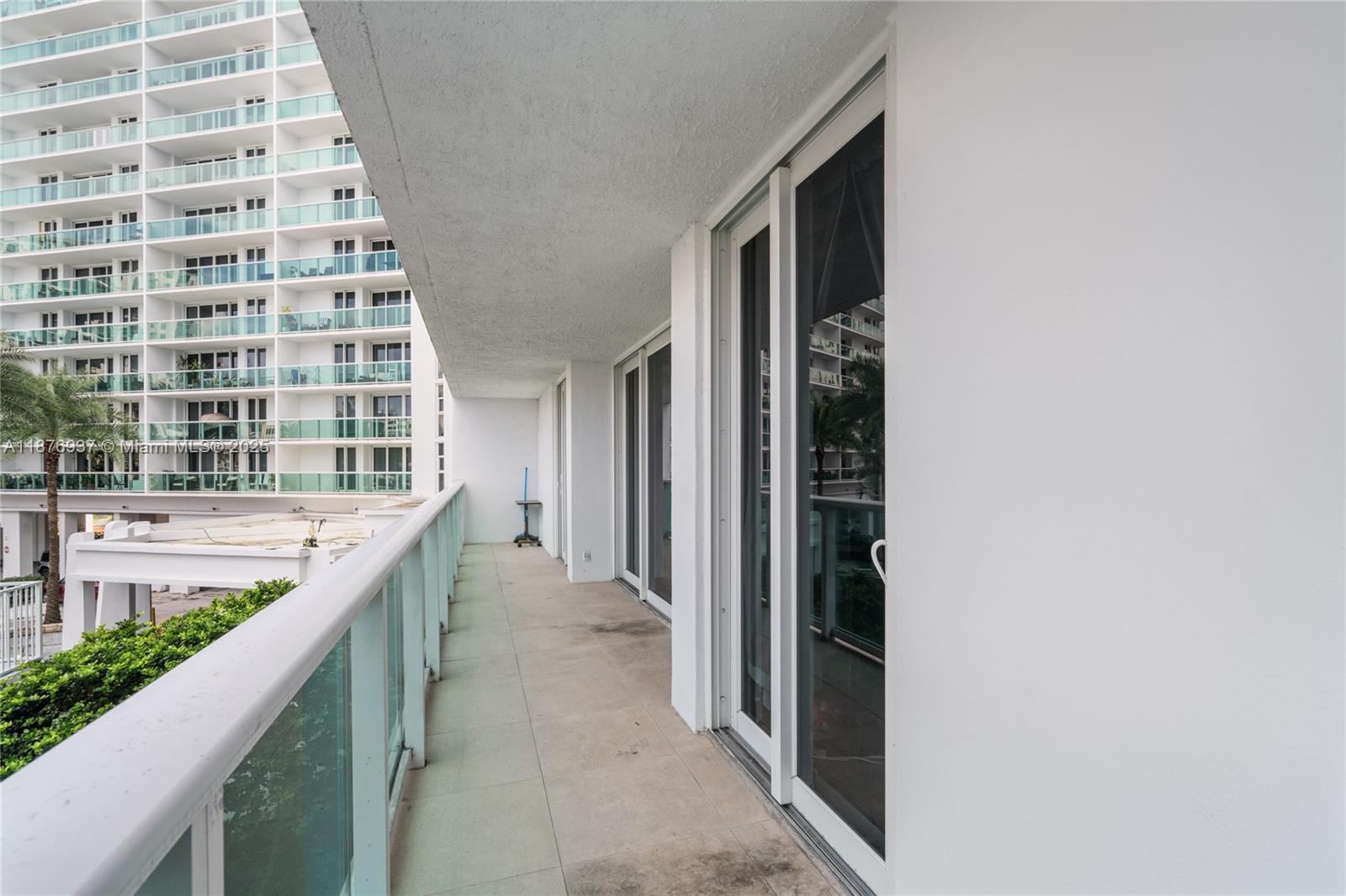 100 Bayview Dr #229