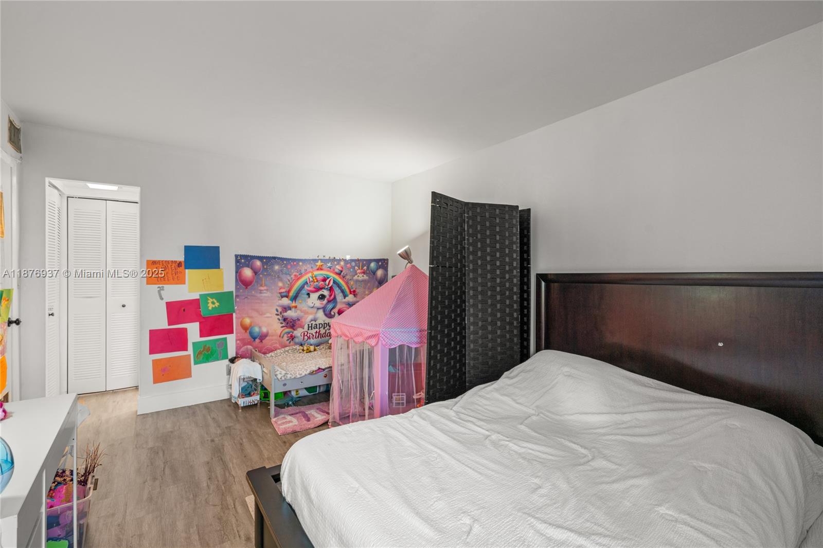 image Arlen House East Condo19