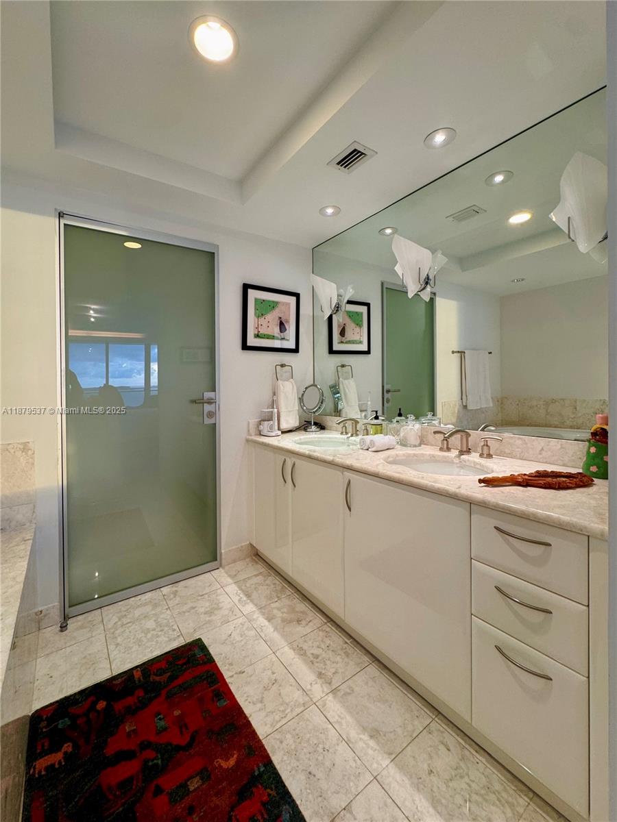 image Jade Residences11