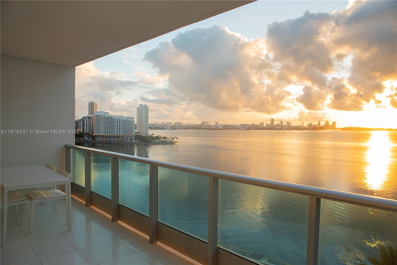 image Jade Residences13