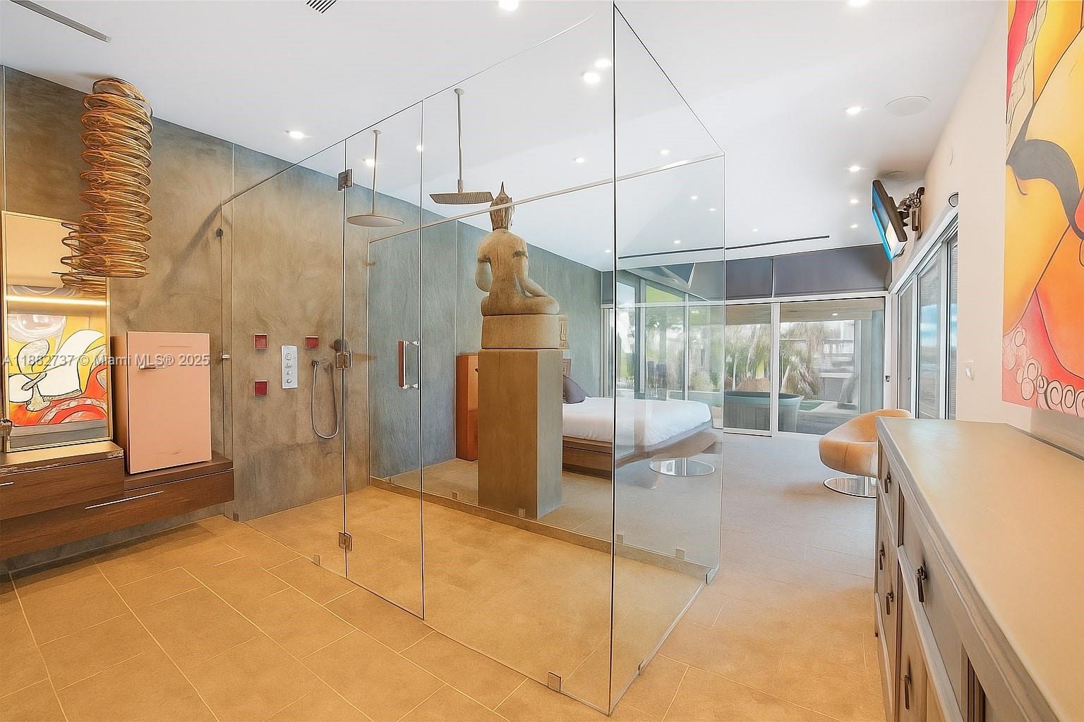 2440 N Shore Ter Miami Beach, FL 33141