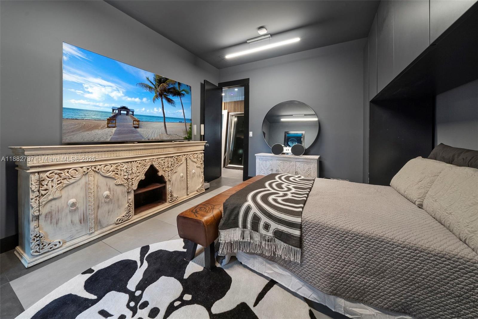 2440 N Shore Ter Miami Beach, FL 33141