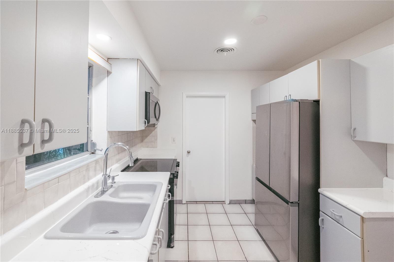 5600 San Vicente St Coral Gables, FL 33146